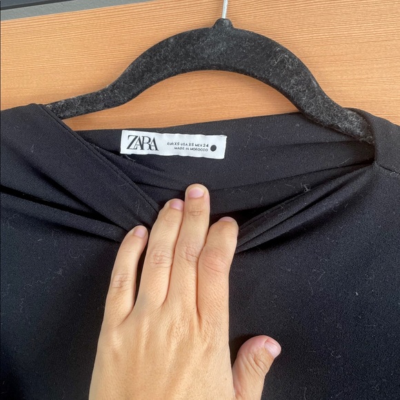 Unique neckline, asymmetrical blouse - Picture 2 of 3